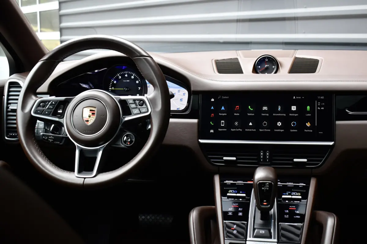 3.0 E-Hybrid Platinum Edition SportDesign | Panorama | Bose | Trekhaak elektr. | Stoelventilatie | 21'' Wielen |