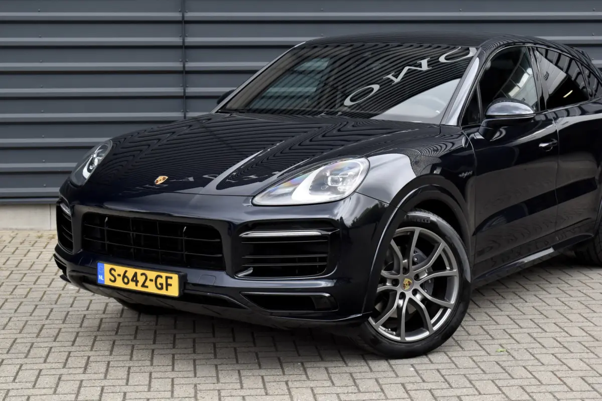 3.0 E-Hybrid Platinum Edition SportDesign | Panorama | Bose | Trekhaak elektr. | Stoelventilatie | 21'' Wielen |
