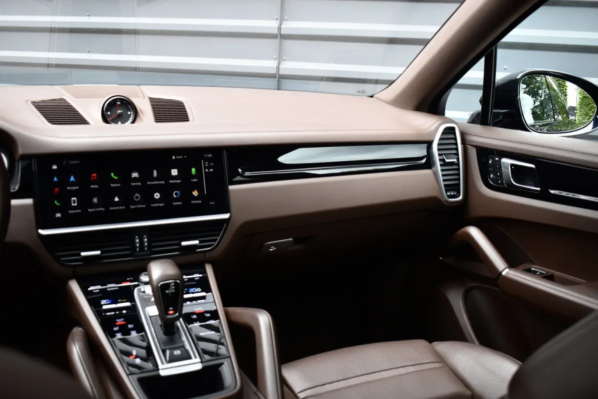 3.0 E-Hybrid Platinum Edition SportDesign | Panorama | Bose | Trekhaak elektr. | Stoelventilatie | 21'' Wielen |