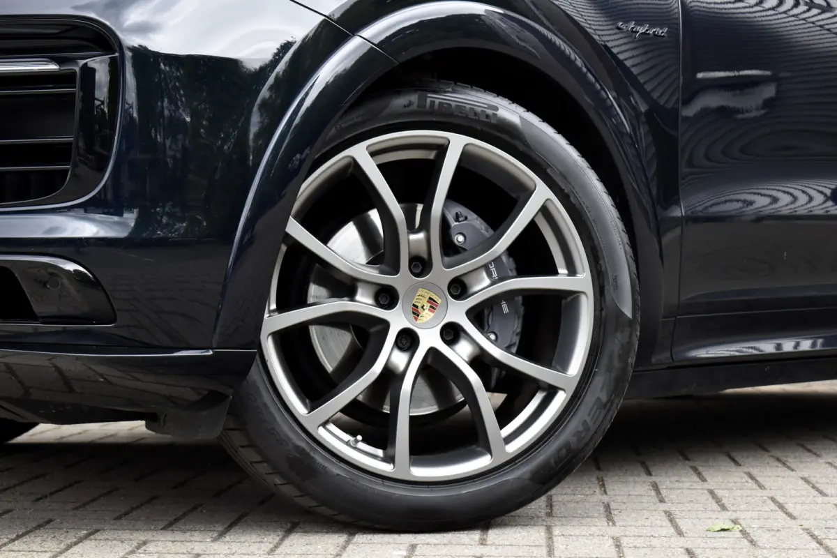 3.0 E-Hybrid Platinum Edition SportDesign | Panorama | Bose | Trekhaak elektr. | Stoelventilatie | 21'' Wielen |
