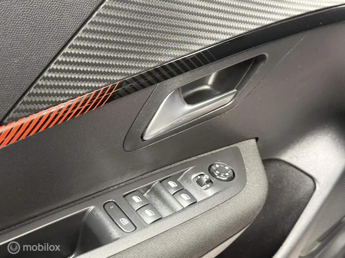1.2 PureTech Active Pack CarPlay Distr-riem VV