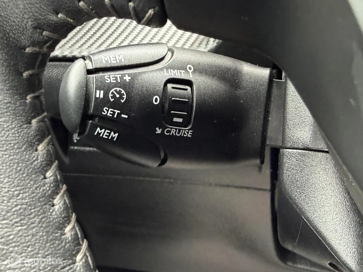 1.2 PureTech Active Pack CarPlay Distr-riem VV