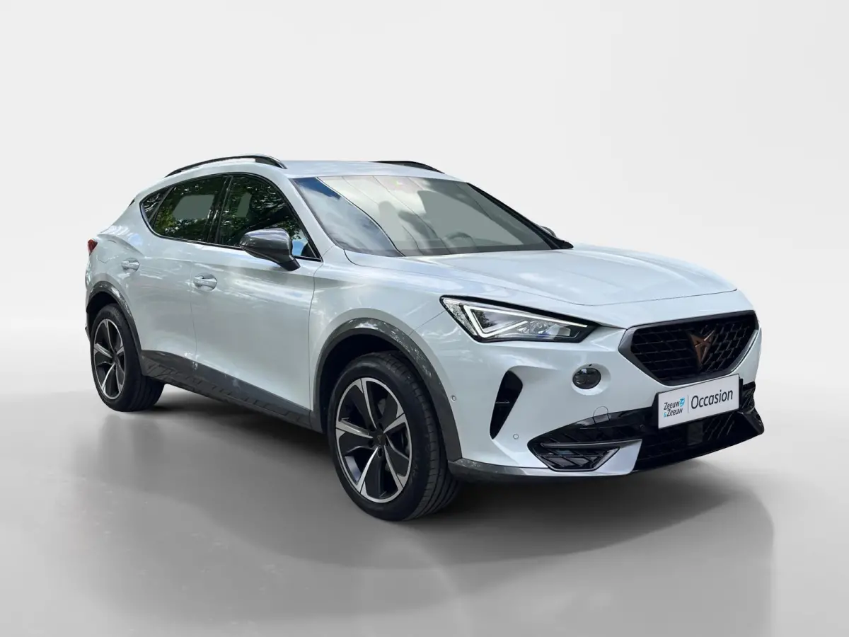 1.4 e-Hybrid Business | 18" LM | Climate Control | Adaptive Cruise Control | Draadloze telefoonlader | Navigatie