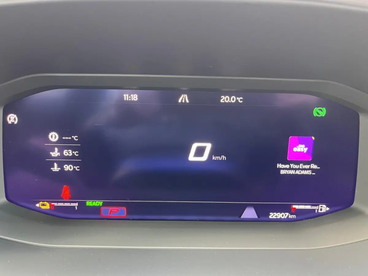 1.4 e-Hybrid Business | 18" LM | Climate Control | Adaptive Cruise Control | Draadloze telefoonlader | Navigatie
