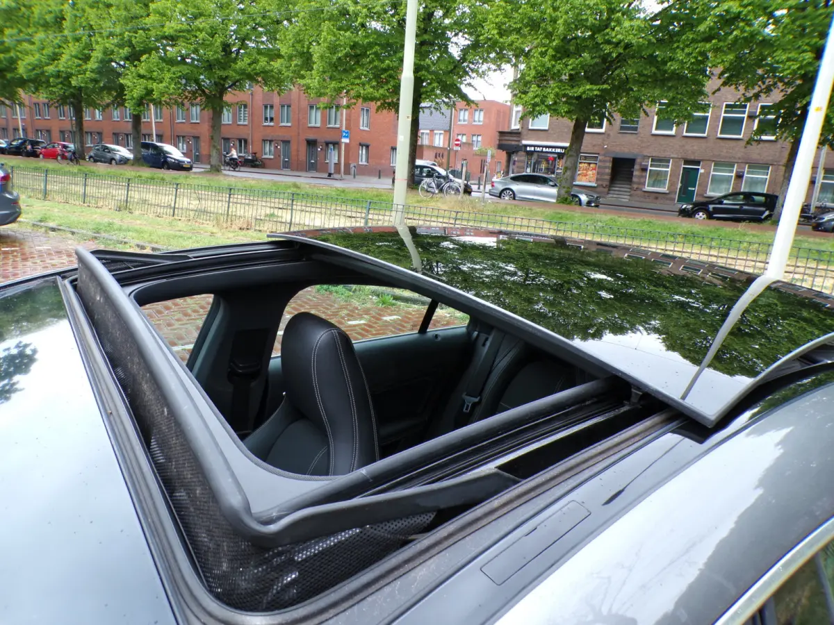 180 Lease Edition Ambition PANORAMADAK NAVI TEL CRUISECONT AUTOMAAT