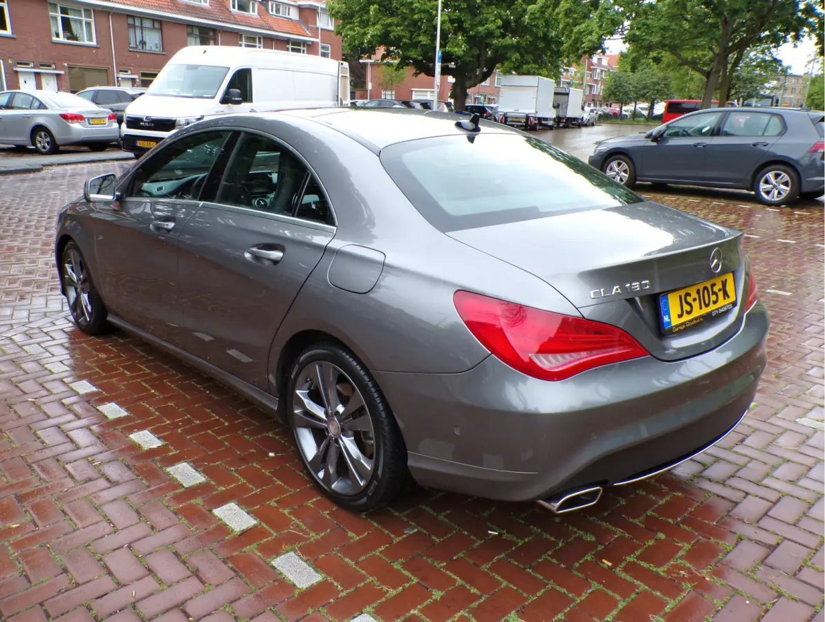180 Lease Edition Ambition PANORAMADAK NAVI TEL CRUISECONT AUTOMAAT