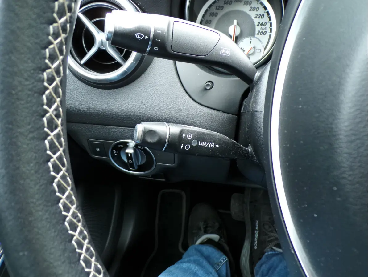 180 Lease Edition Ambition PANORAMADAK NAVI TEL CRUISECONT AUTOMAAT