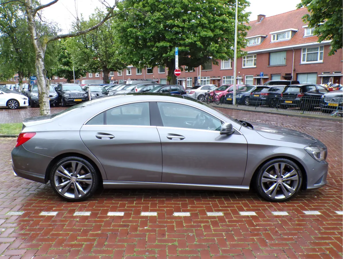 180 Lease Edition Ambition PANORAMADAK NAVI TEL CRUISECONT AUTOMAAT