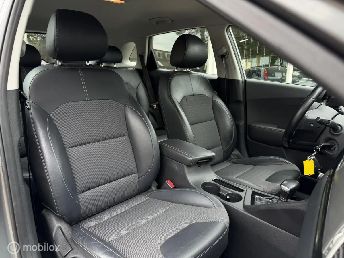 1.6 GDi Hybrid DynamicLine|Lane|Camera|Carplay|