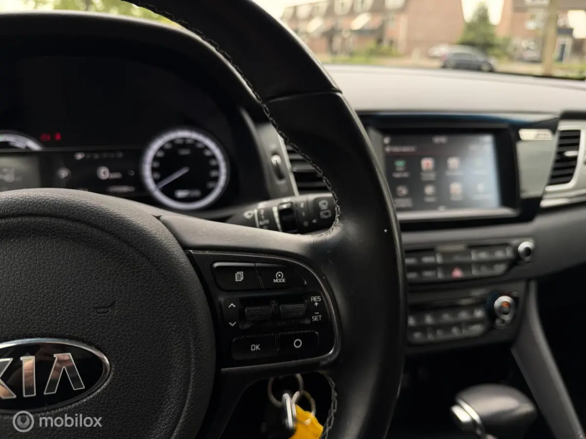 1.6 GDi Hybrid DynamicLine|Lane|Camera|Carplay|