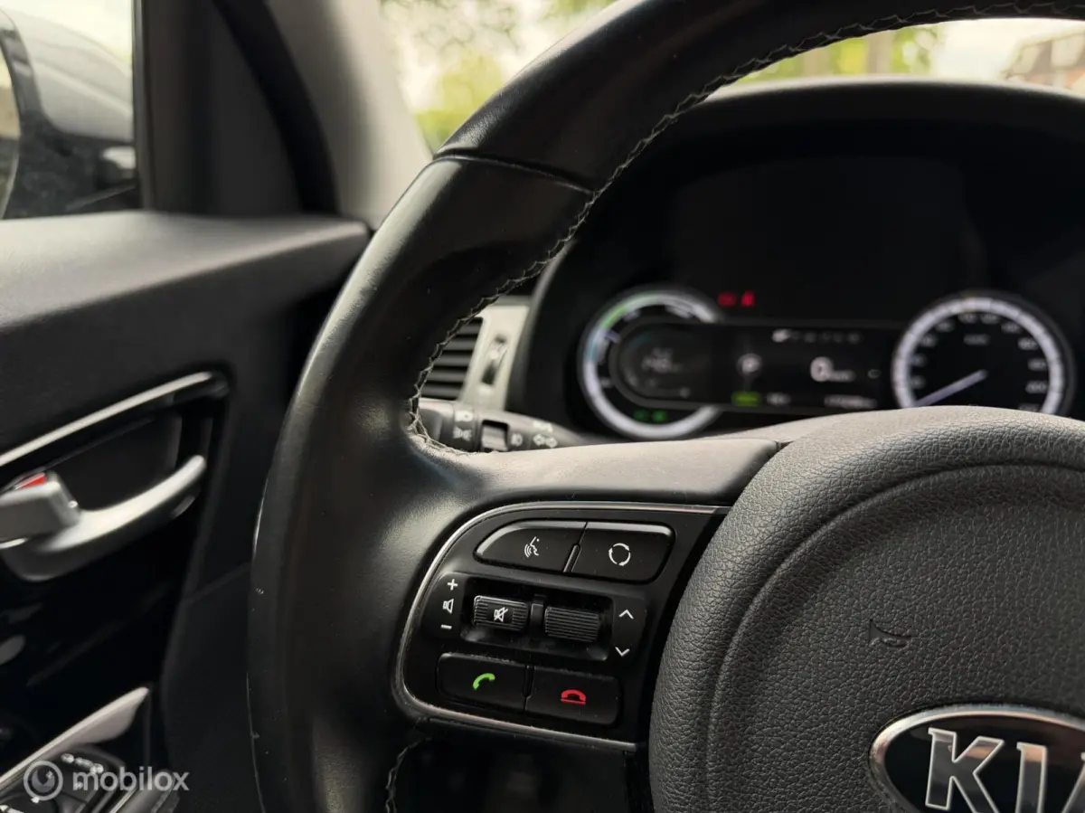 1.6 GDi Hybrid DynamicLine|Lane|Camera|Carplay|