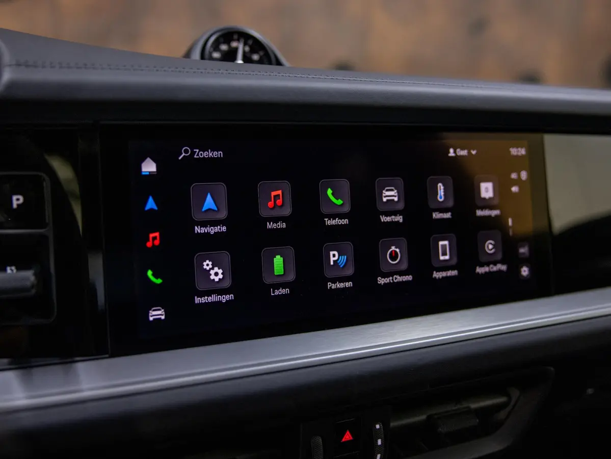 3.0 E-Hybrid | SportDesign | Achterasbesturing | Head-Up Display | InnoDrive |