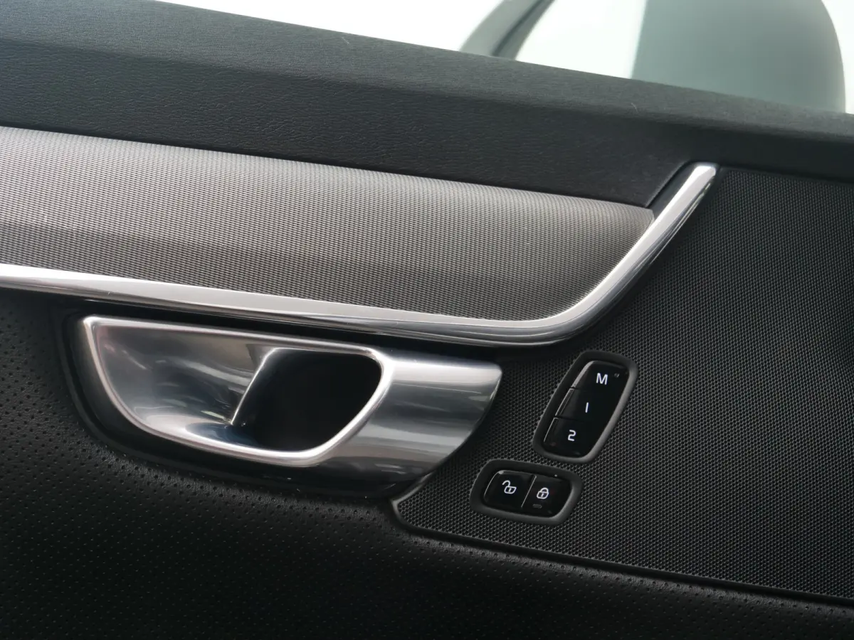 2.0 T5 R-Design | panorama | memory-zetels | led..