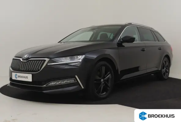 Style iV 218pk DSG/AUTO | Elektrisch verstelb. voorstoelen | 95% SOH | Adaptive cruise  | DAB l Stoelverwarming | Elektr. achterklep | Navigatie | 17" LMV