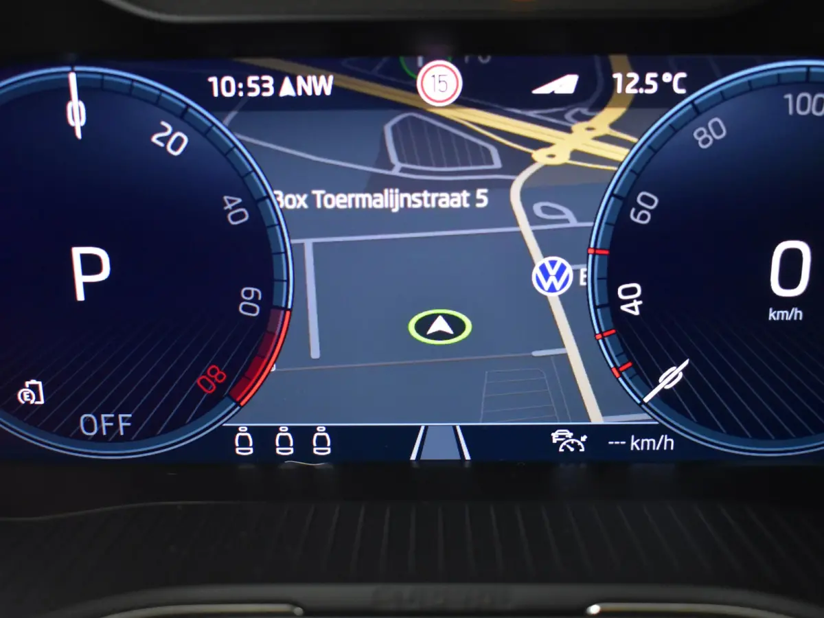 Style iV 218pk DSG/AUTO | Elektrisch verstelb. voorstoelen | 95% SOH | Adaptive cruise  | DAB l Stoelverwarming | Elektr. achterklep | Navigatie | 17" LMV