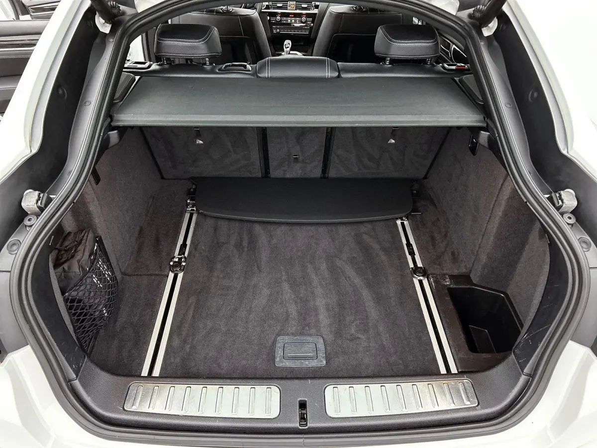 M40i High Executive | 360 PK | SCHUIFDAK | LEDER | HARMAN-KARDON AUDIO | ELEKTRISCHE BESTUURDERSSTOEL MET GEHEUGEN | ADAPTIVE CRUISE CONTROL | NAVIGATIE | ACHTERUITRIJCAMERA | ELEKTRISCHE AC