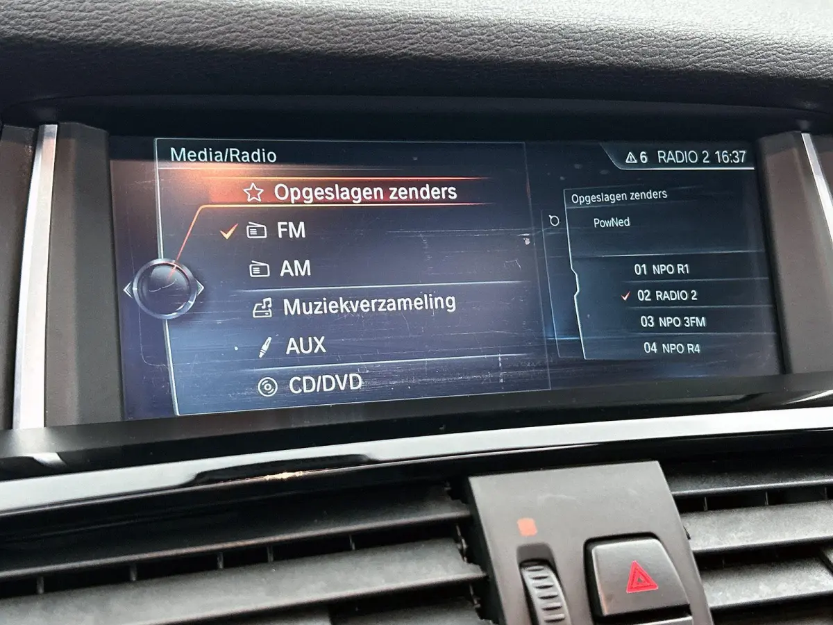 M40i High Executive | 360 PK | SCHUIFDAK | LEDER | HARMAN-KARDON AUDIO | ELEKTRISCHE BESTUURDERSSTOEL MET GEHEUGEN | ADAPTIVE CRUISE CONTROL | NAVIGATIE | ACHTERUITRIJCAMERA | ELEKTRISCHE AC