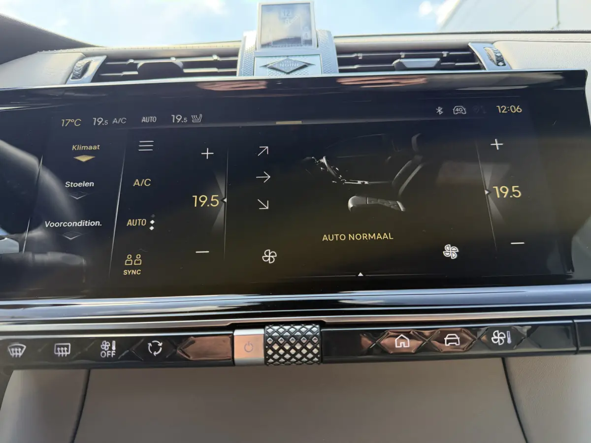 225pk E-Tense Etoile (Elektrisch Schuifdak - Trekhaak - Elektrische klep - Leder incl verwarming/geheugen - Adaptieve Cruise Controle - LED - Camera)