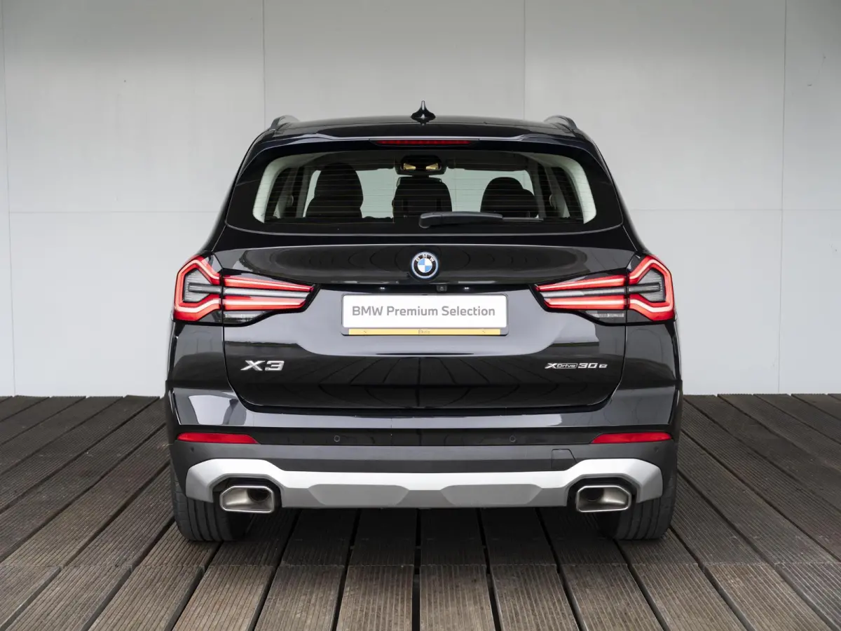 xDrive30e SoH 88% | High Executive | Achteruitrijcamera | Sportstoelen | Stoelverwarming | Laserlight | 18''