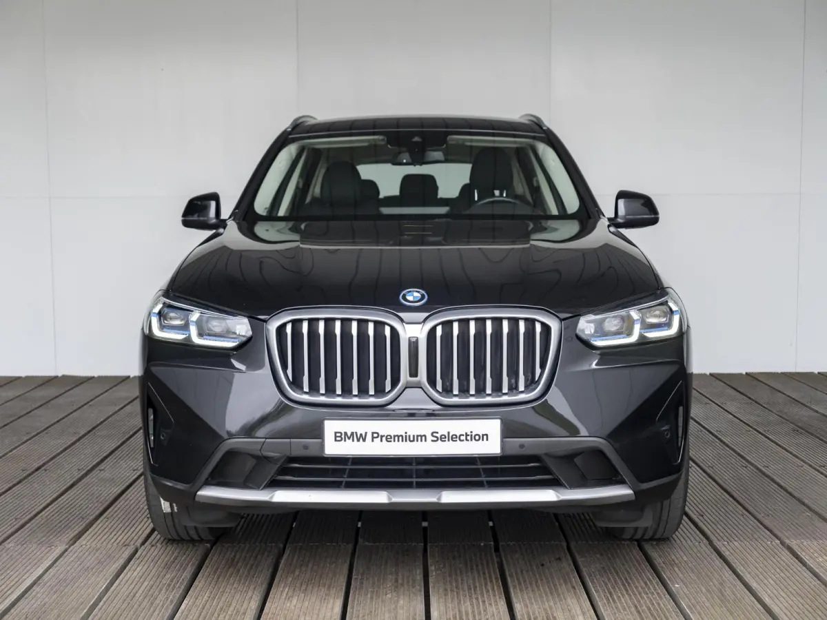 xDrive30e SoH 88% | High Executive | Achteruitrijcamera | Sportstoelen | Stoelverwarming | Laserlight | 18''