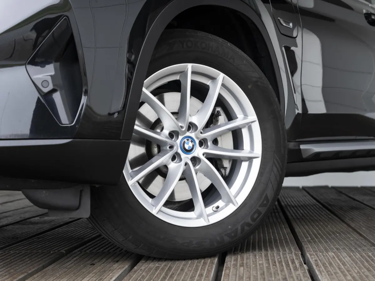 xDrive30e SoH 88% | High Executive | Achteruitrijcamera | Sportstoelen | Stoelverwarming | Laserlight | 18''