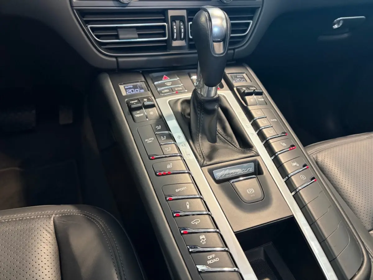 3.0 S Pano Leder ACC Luchtvering 360-Camera Carplay e.Trekhaak
