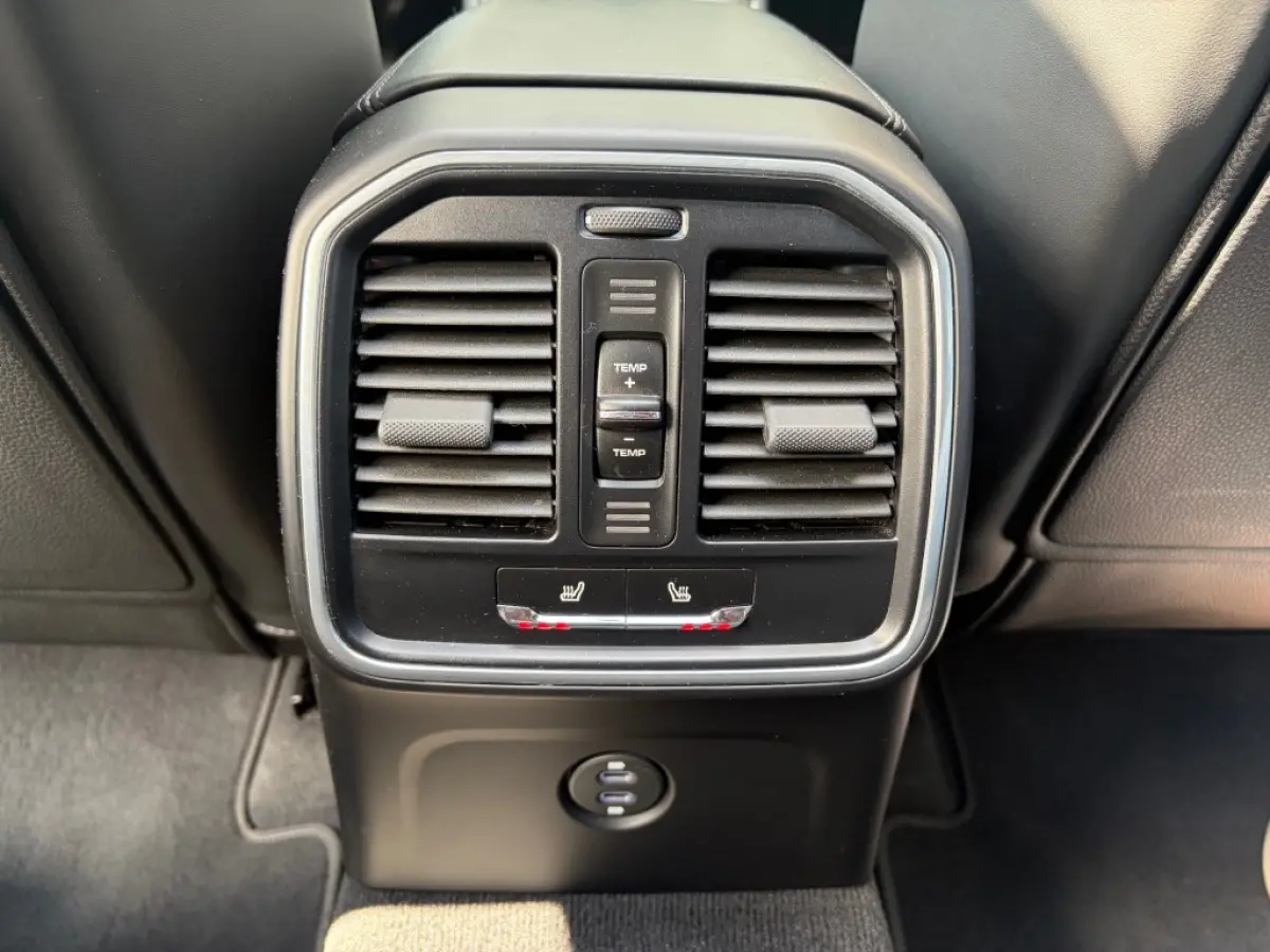 3.0 S Pano Leder ACC Luchtvering 360-Camera Carplay e.Trekhaak