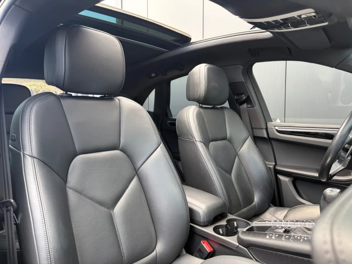 3.0 S Pano Leder ACC Luchtvering 360-Camera Carplay e.Trekhaak