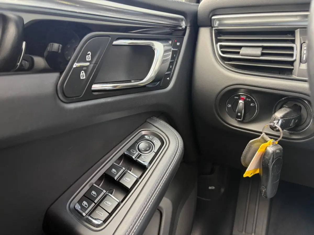 3.0 S Pano Leder ACC Luchtvering 360-Camera Carplay e.Trekhaak