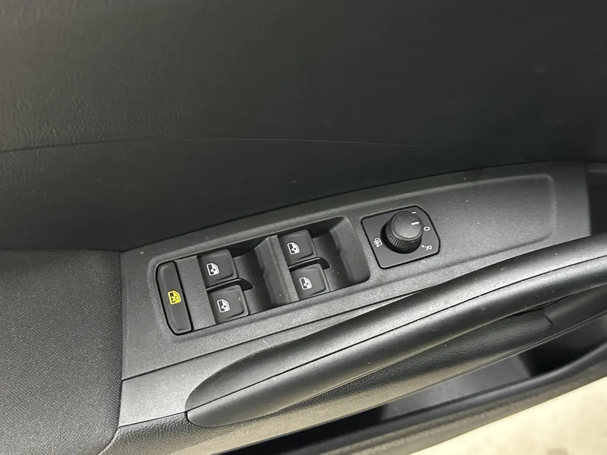1.0 TSI 115 pk DSG Edition | Apple Carplay/Android Auto | Camera | Winter Pakket |