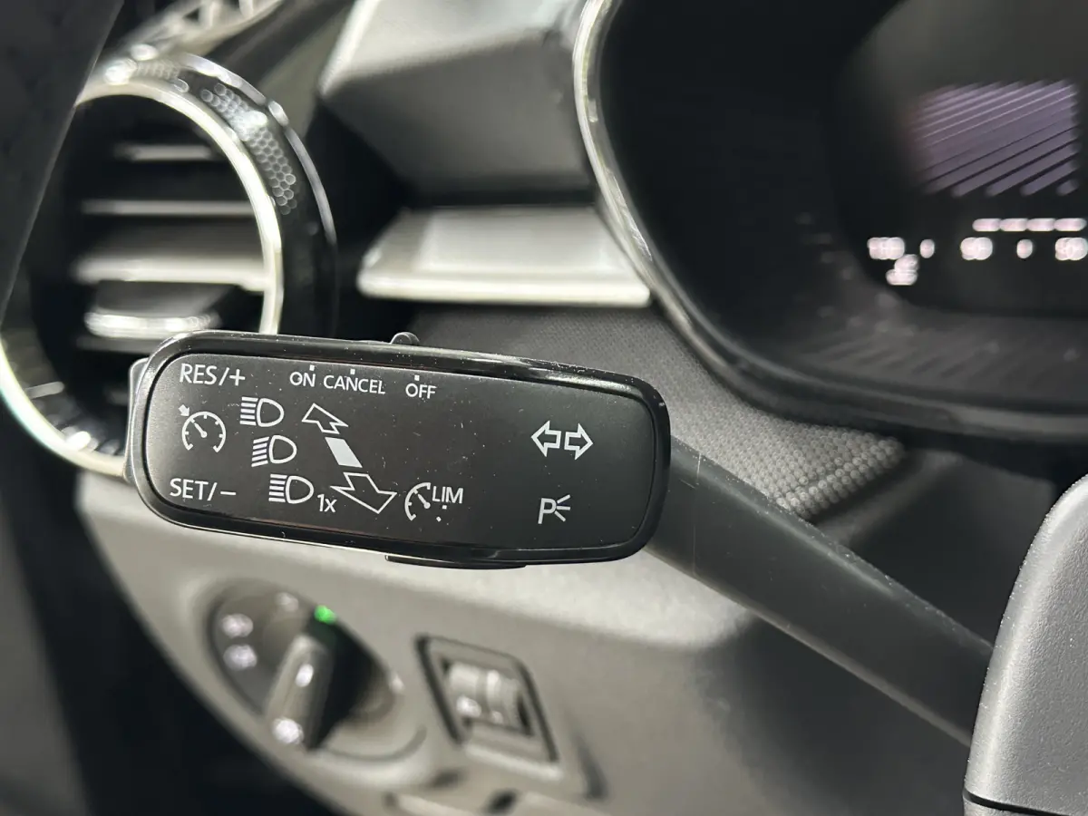 1.0 TSI 115 pk DSG Edition | Apple Carplay/Android Auto | Camera | Winter Pakket |