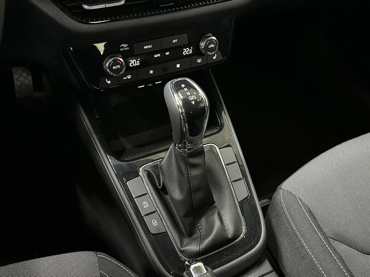 1.0 TSI 115 pk DSG Edition | Apple Carplay/Android Auto | Camera | Winter Pakket |