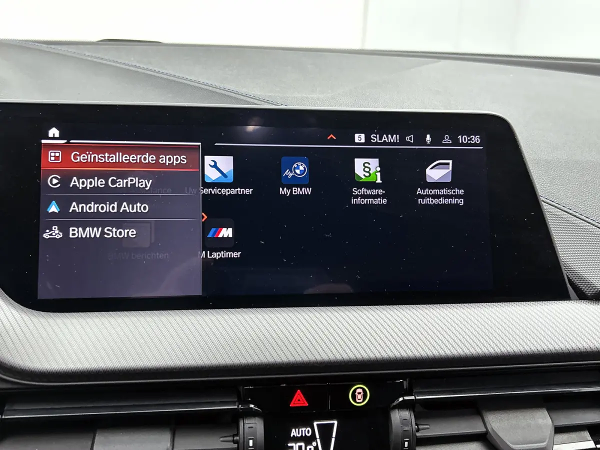 118i High Executive M-Sport (Dealer onderhoud, Navi Pro, PDC V+A, StoelV, Digitale dash, Etc)