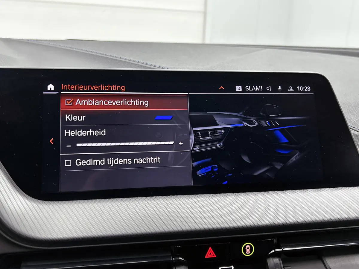 118i High Executive M-Sport (Dealer onderhoud, Navi Pro, PDC V+A, StoelV, Digitale dash, Etc)