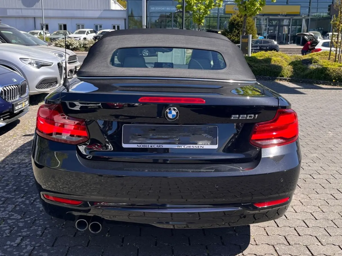 220iA SPORTLINE ** ADAPT. LED, BEIGE LEDER, NAVI PROF, CAMERA, 18-inch LMV ** UNFALLFREI - Slechts 45.900km. ** ** INFORMEER OOK NAAR ONZE AANTREKKELIJKE FINANCIAL-LEASE TARIEVEN **
