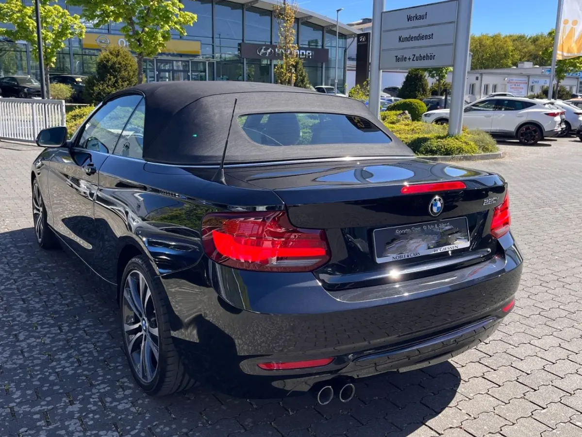 220iA SPORTLINE ** ADAPT. LED, BEIGE LEDER, NAVI PROF, CAMERA, 18-inch LMV ** UNFALLFREI - Slechts 45.900km. ** ** INFORMEER OOK NAAR ONZE AANTREKKELIJKE FINANCIAL-LEASE TARIEVEN **