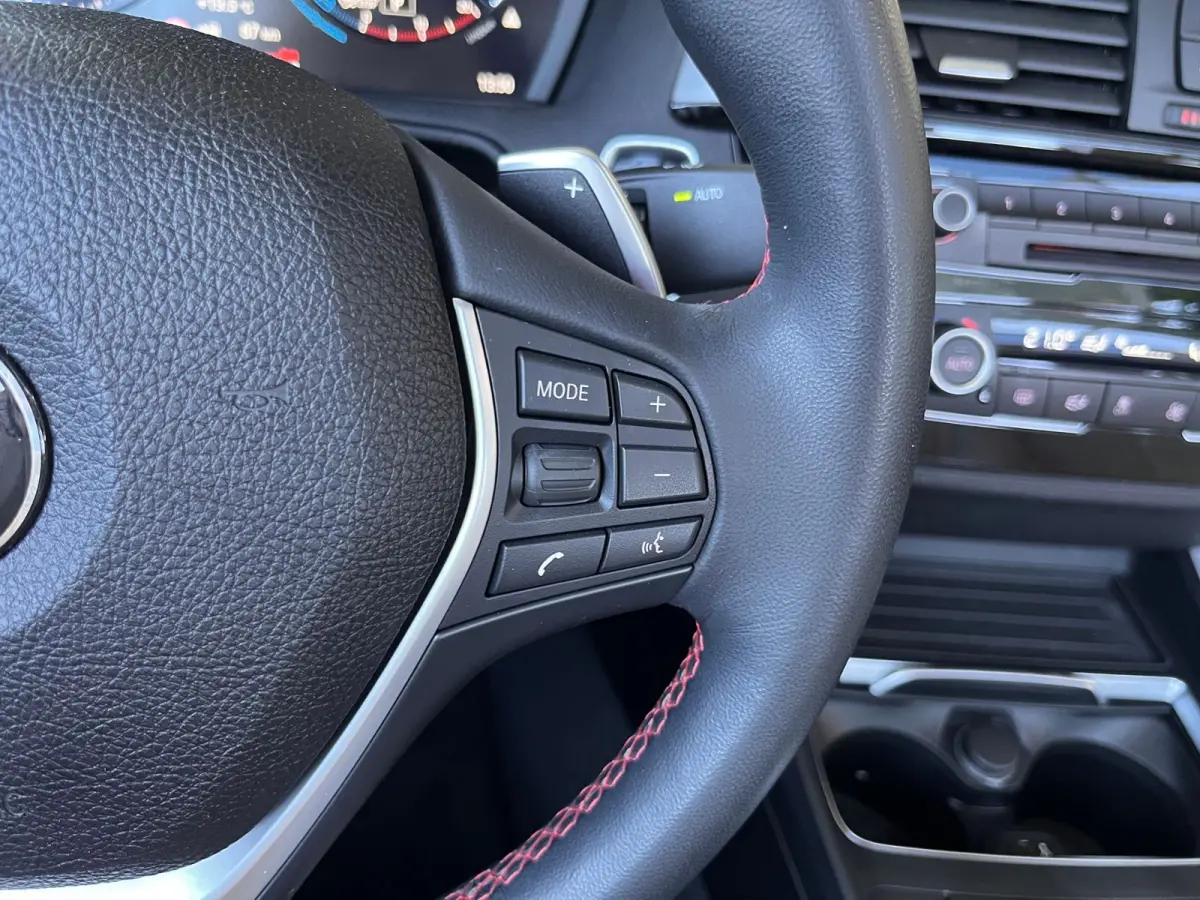 220iA SPORTLINE ** ADAPT. LED, BEIGE LEDER, NAVI PROF, CAMERA, 18-inch LMV ** UNFALLFREI - Slechts 45.900km. ** ** INFORMEER OOK NAAR ONZE AANTREKKELIJKE FINANCIAL-LEASE TARIEVEN **