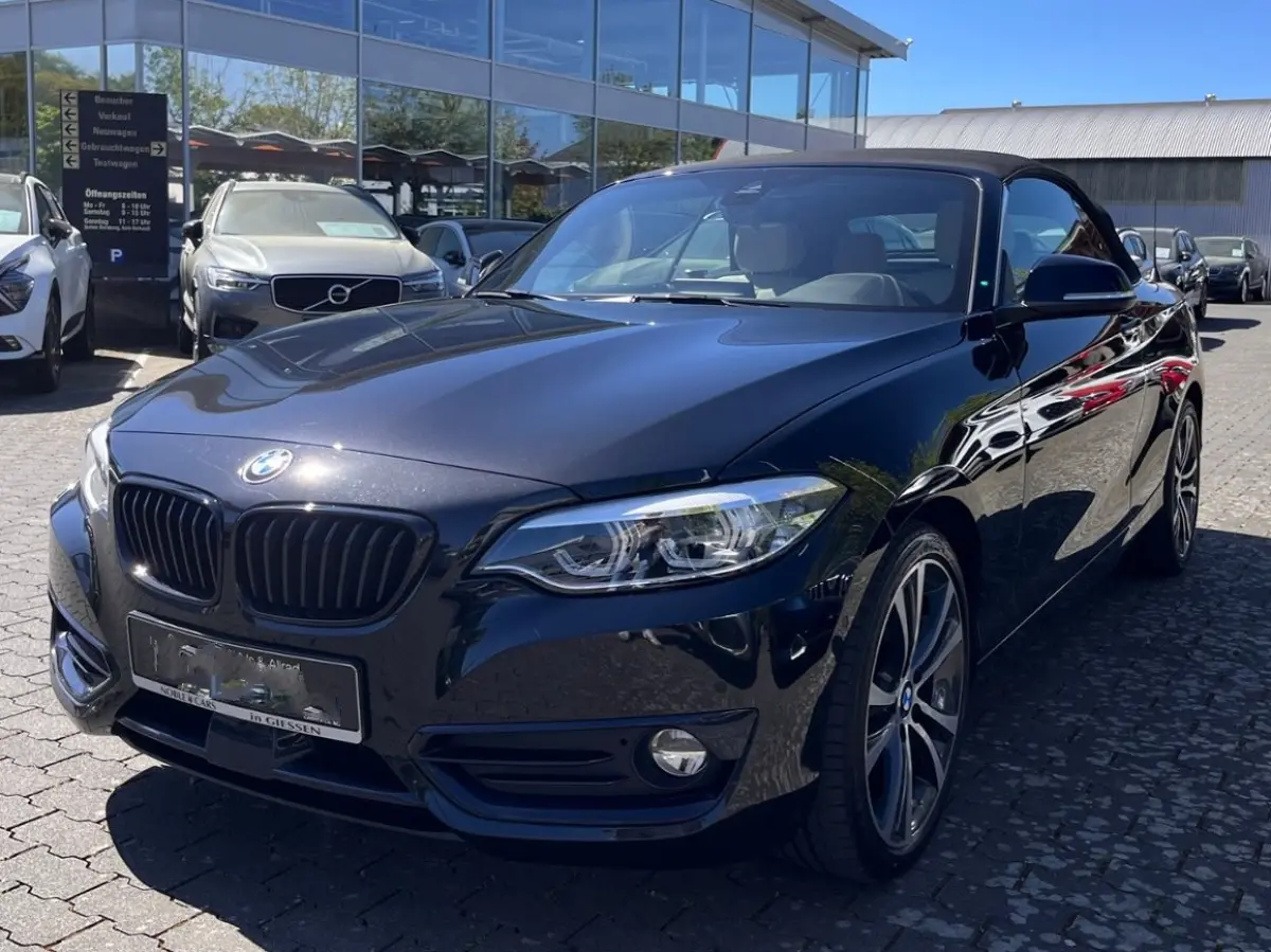 220iA SPORTLINE ** ADAPT. LED, BEIGE LEDER, NAVI PROF, CAMERA, 18-inch LMV ** UNFALLFREI - Slechts 45.900km. ** ** INFORMEER OOK NAAR ONZE AANTREKKELIJKE FINANCIAL-LEASE TARIEVEN **