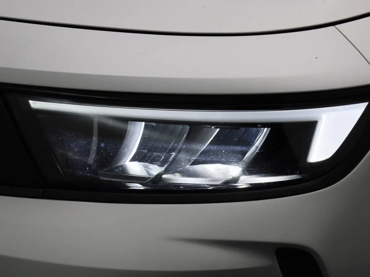 1.2 Turbo | Apple Carplay / Android Auto | Parkeersensoren | Climate Control | Trekhaak |