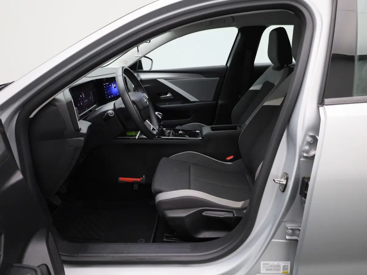 1.2 Turbo | Apple Carplay / Android Auto | Parkeersensoren | Climate Control | Trekhaak |