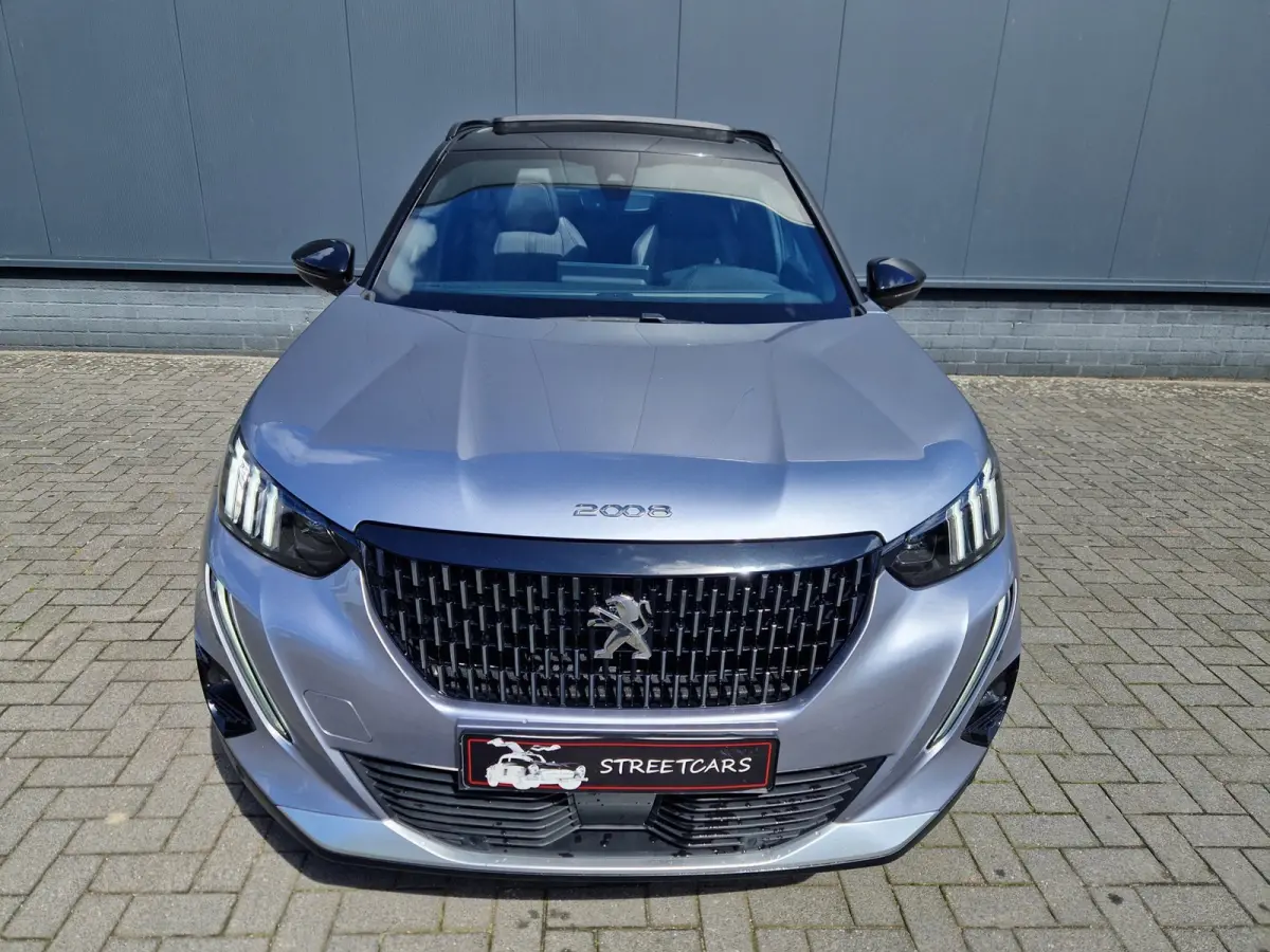 1.5 BlueHDi GT -Line /I Cockpit /Pano