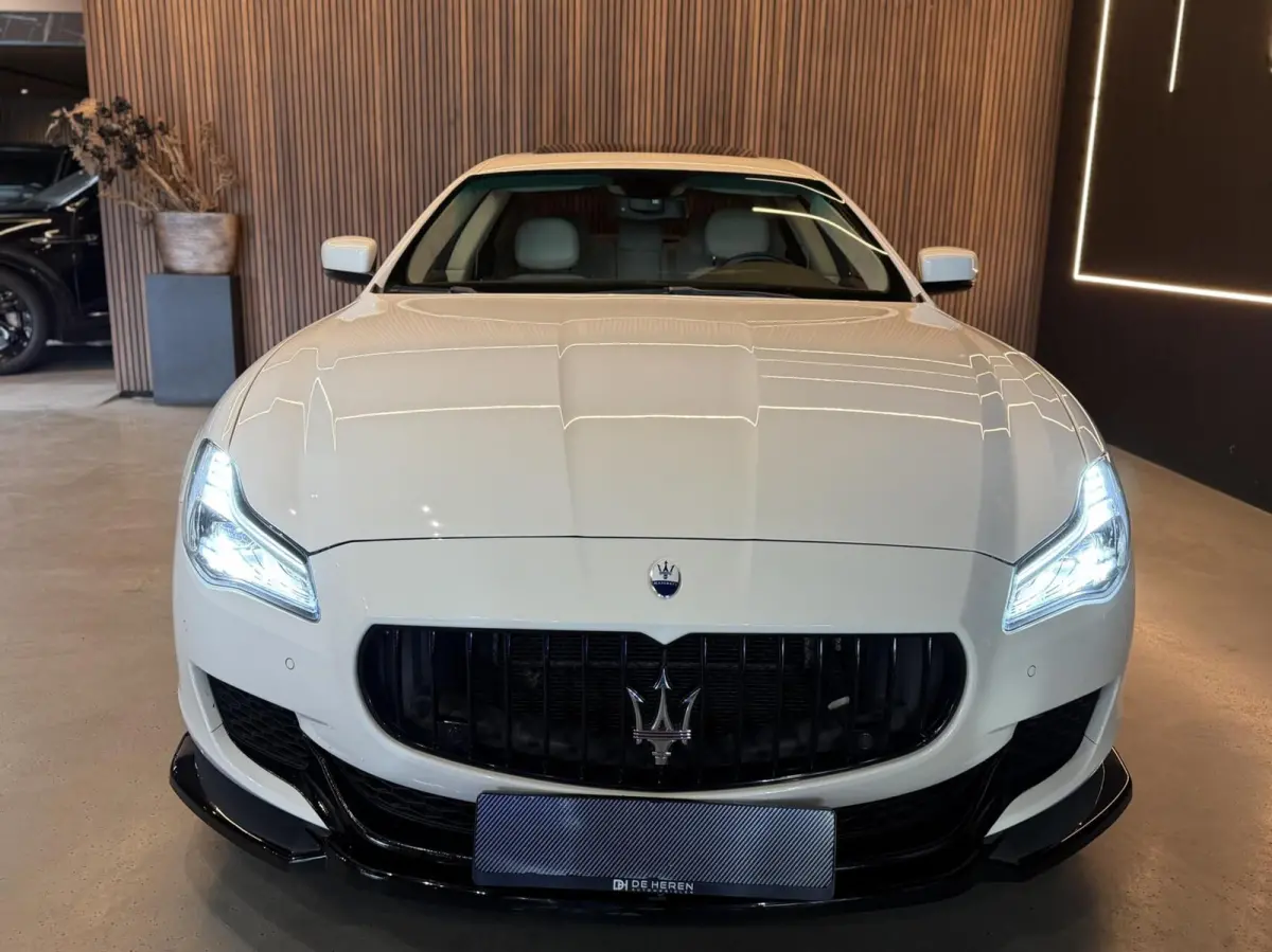 3.8 GTS V8|Pano|Vossen|Maxton|B&W|22"