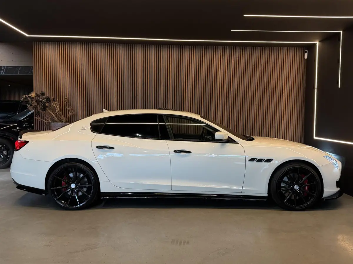 3.8 GTS V8|Pano|Vossen|Maxton|B&W|22"