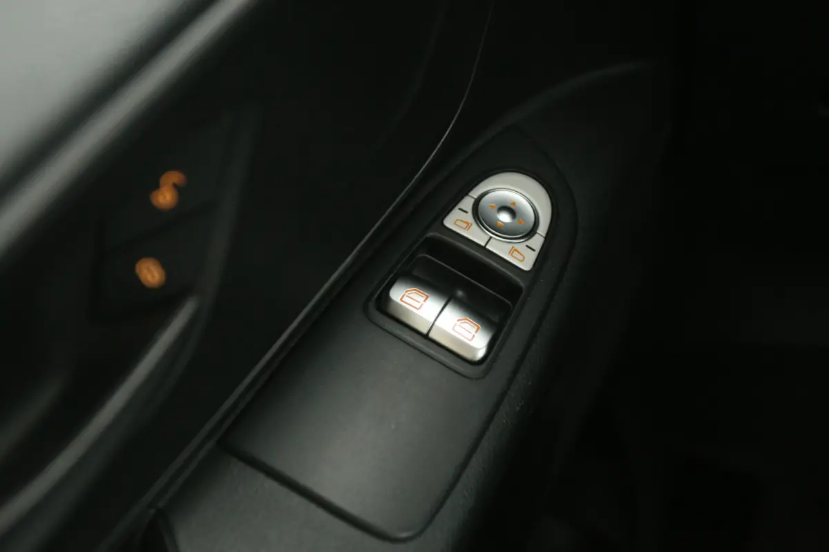 114 CDI Lang | Airco | Cruise | Camera | 3 Zits | Carplay | Trekhaak