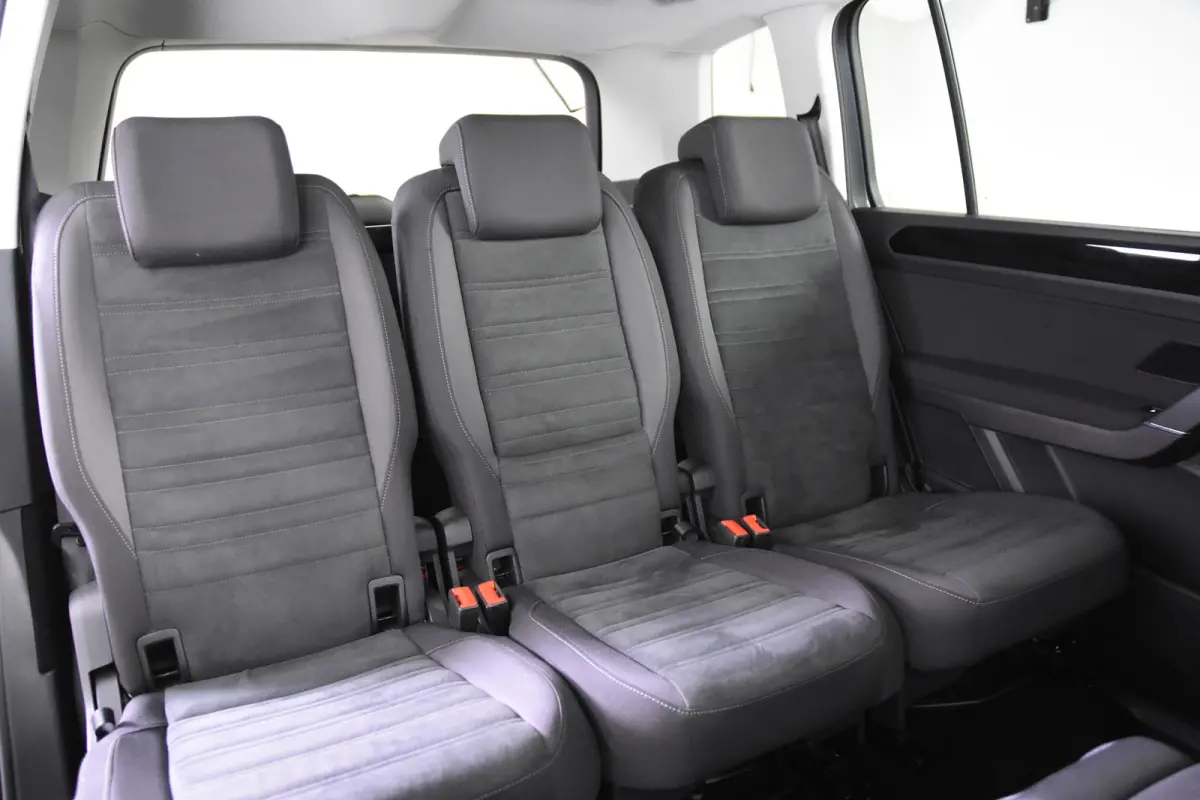 1.0 TSI Highline *1ste Eigenaar*Leer*Trekhaak*PDC*
