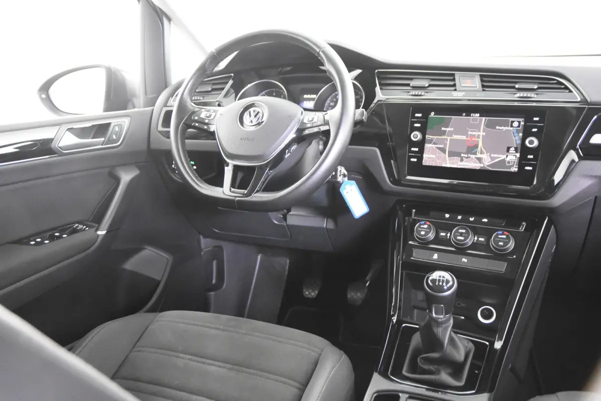 1.0 TSI Highline *1ste Eigenaar*Leer*Trekhaak*PDC*