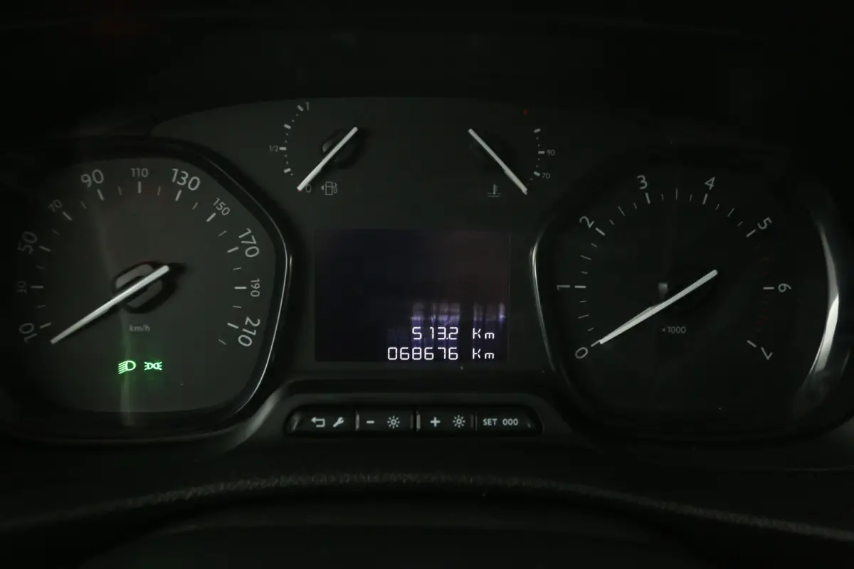 2.0 BlueHDI L3H1 | Aut. | Airco | Cruise | 3 Zits | Trekhaak | Parkeersens.