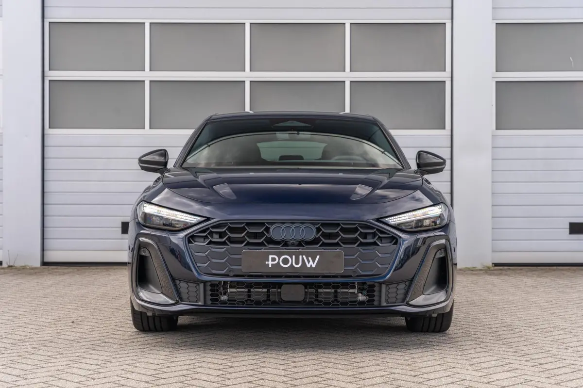 Limousine 2.0 299pk quattro S edition | Matrix LED | Trekhaak | MMI-bijrijdersdisplay