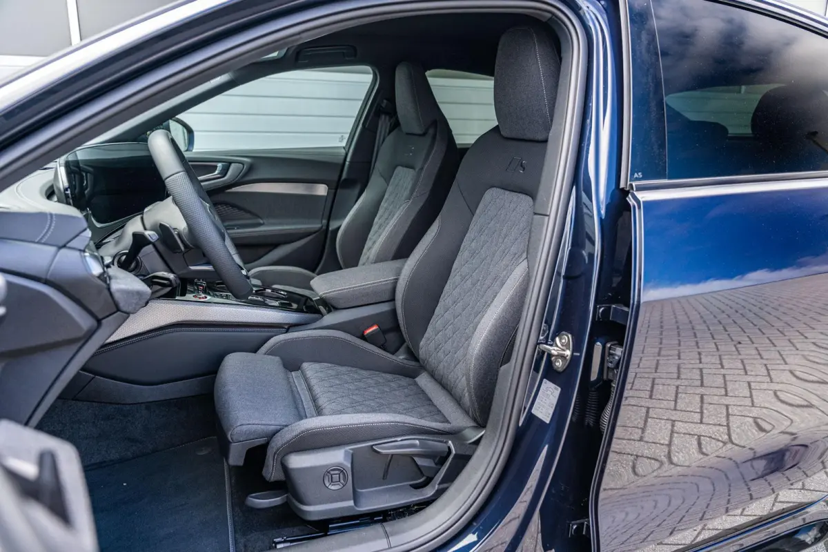 Limousine 2.0 299pk quattro S edition | Matrix LED | Trekhaak | MMI-bijrijdersdisplay