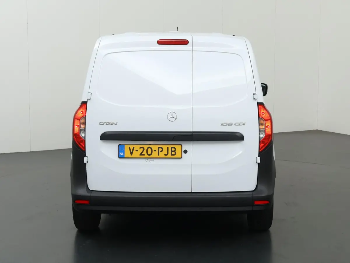108 CDI | L1 | PRO | APPLE CARPLAY | ANDROID AUTO | AIRCO | CRUISE CONTROL | PARKEERSENSOREN | BETIMMERDE LAADRUIMTE | CERTIFIED